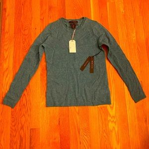 Brand New cashmere sweater